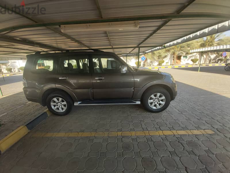 Pajero 3.8 - Model 2013 - in an amazingly immaculate condition 2