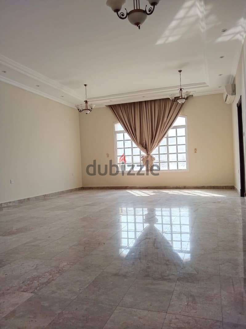 4AK4-Beautiful 5 bedroom villa for rent in Al Ansab Heights. 7