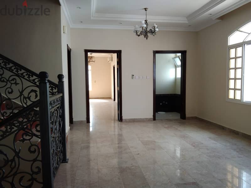 4AK4-Beautiful 5 bedroom villa for rent in Al Ansab Heights. 12