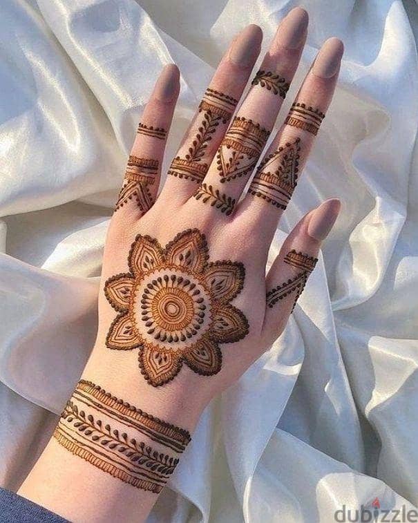 Henna Artist available for EID and all the parties. 3