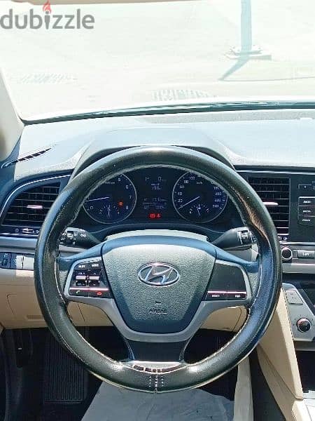 Hyundai Elantra - 2018 (lady driven) 1