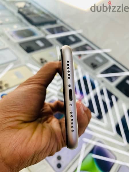 iPhone 11 128GB battery 92% clean and need condition phone amazing 1