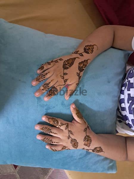 henna artist 2