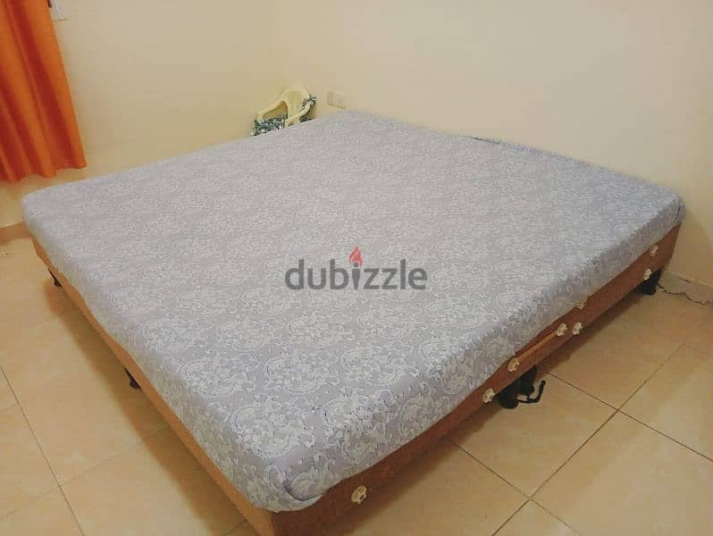 queen size bed and matress for sale 2