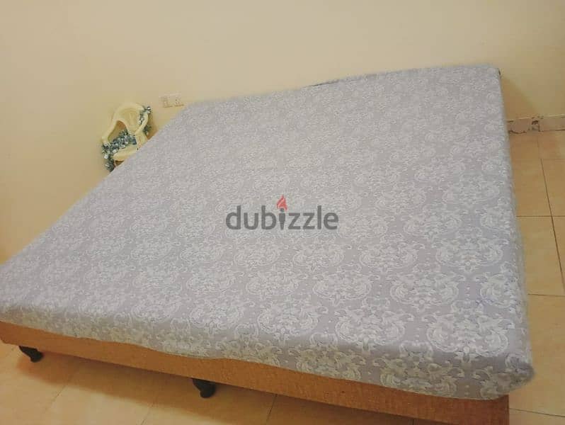 queen size bed and matress for sale 3