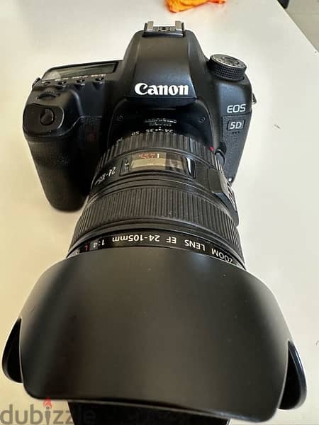 Canon 5D mark Ii full frame camera with 24-105 f4 lens 1