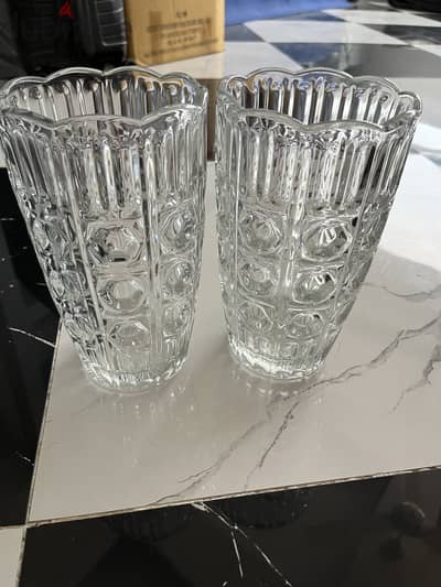 Vase for sale (2 pieces). Assured gift on visit