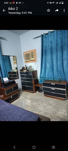very good condition bed room set for sale