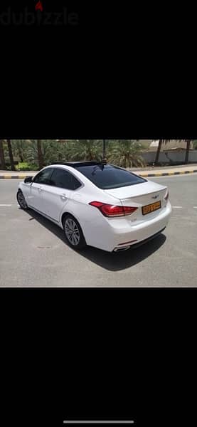 Genessss super clean 2018 only 62000 km and very good  price 14
