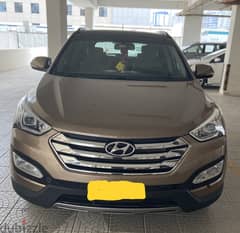 Hyundai Santafe - 2014 - 7 seater Car for Sale 0