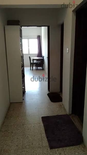 Rooms for rent near oasis mall alkhuwair 5