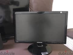 Samsung Monitor for sale only for 10 OMR