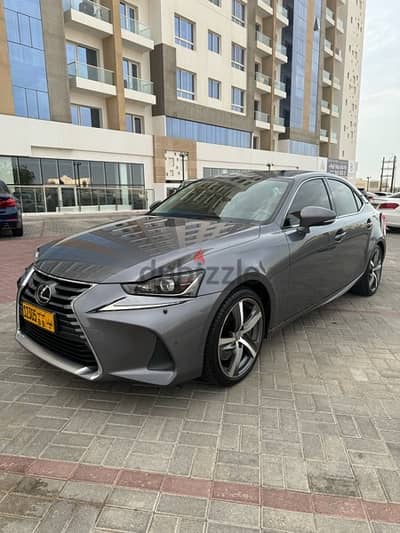 Lexus IS 350 2017 خلیجی وکالة بهوان -بدون حوادث