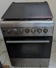 Family Leaving Oman, Cooking range for sale