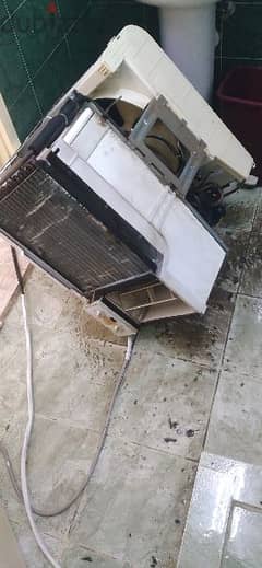 Window and split ac repairing and cleaning 0