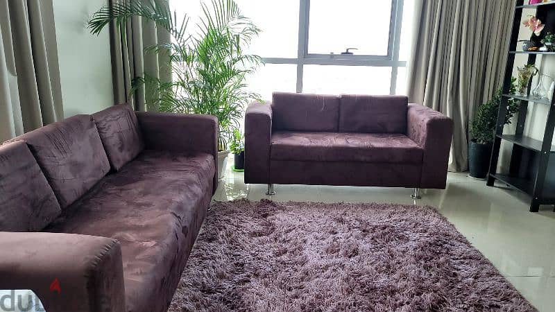 5 SEATER SOFA AVAILABLE FOR SALE BARELY USED 3