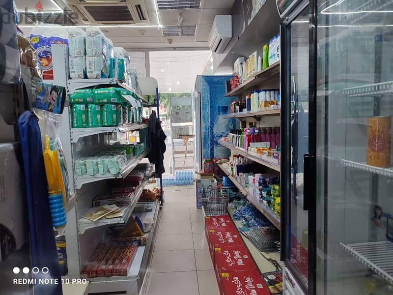 COMMERCIAL SHOP AT SHELL PUMP FOR SALE URGENT 3