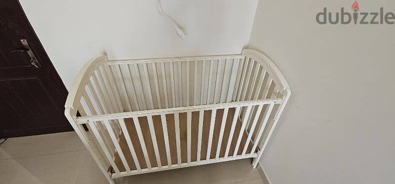 Baby Crib/Bed with Matress 2