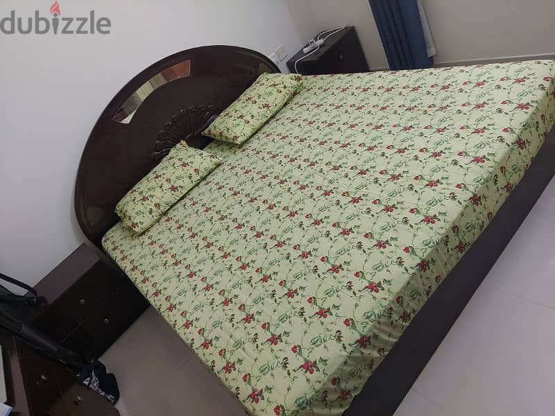 Bedset with Mattress and Dressing table 2