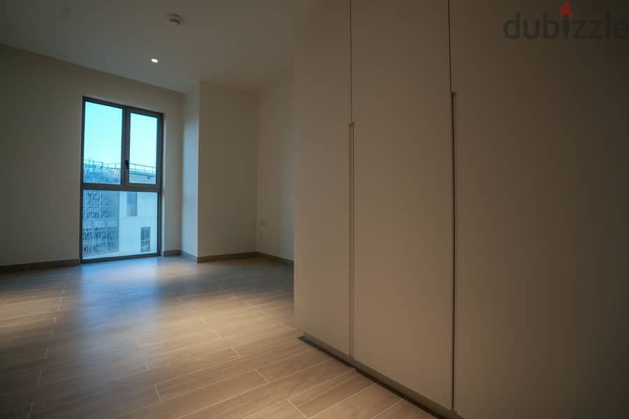 Brand new 2bhk apartment in Ghala Height Complex next to Qatar Airways 13