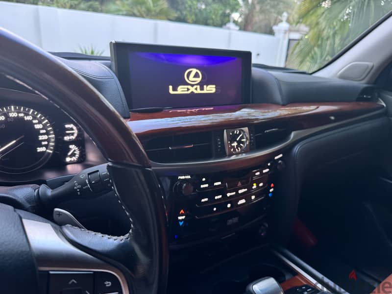 Lexus SUV For Sale لكزس رباعية الدفع للبيع 10
