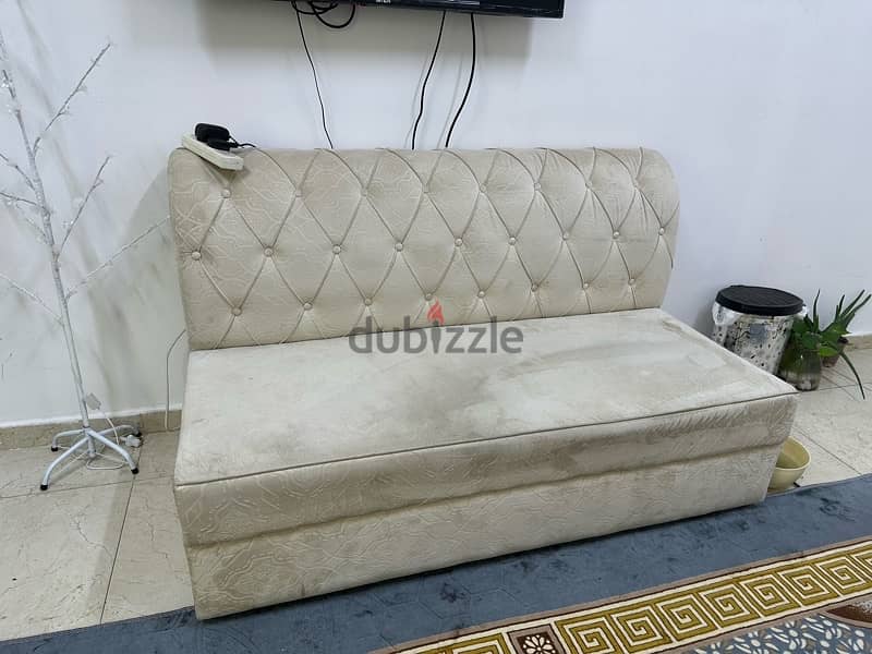 sofa for sells 3