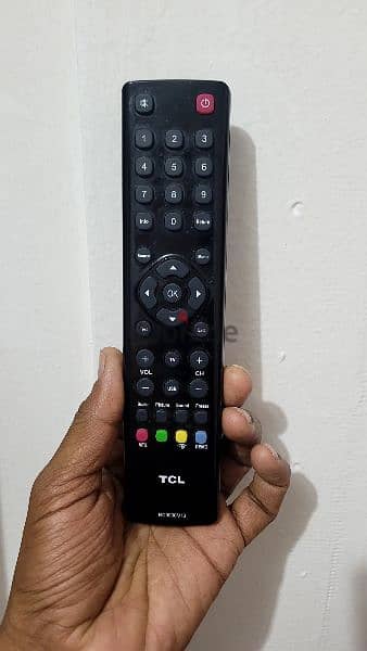 TCL Brand 32 inch LCD TV 3