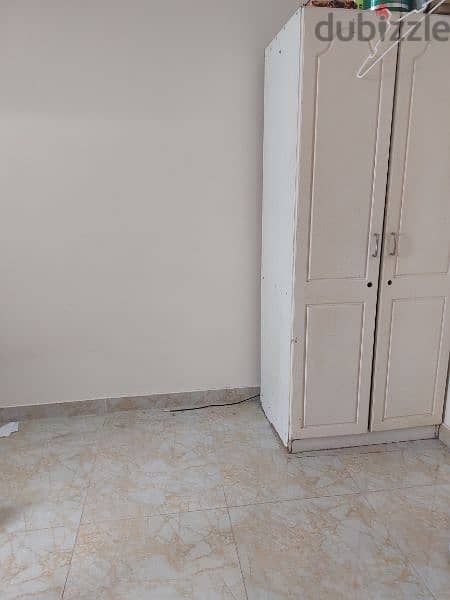 Clean room with attached bathroom new building and near to avenue mall 2