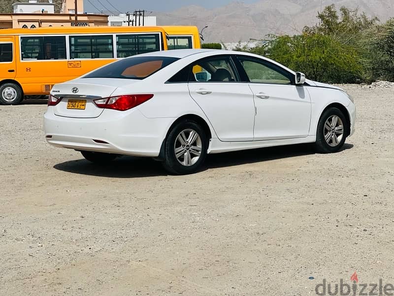 Hyundai sonata GCC 2015 for sale 4