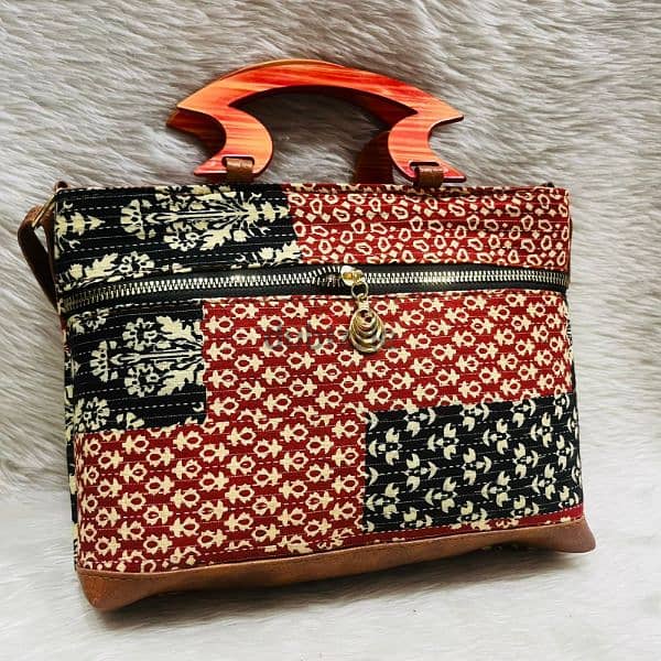 ladies hand bag ,fancy and durable. 1