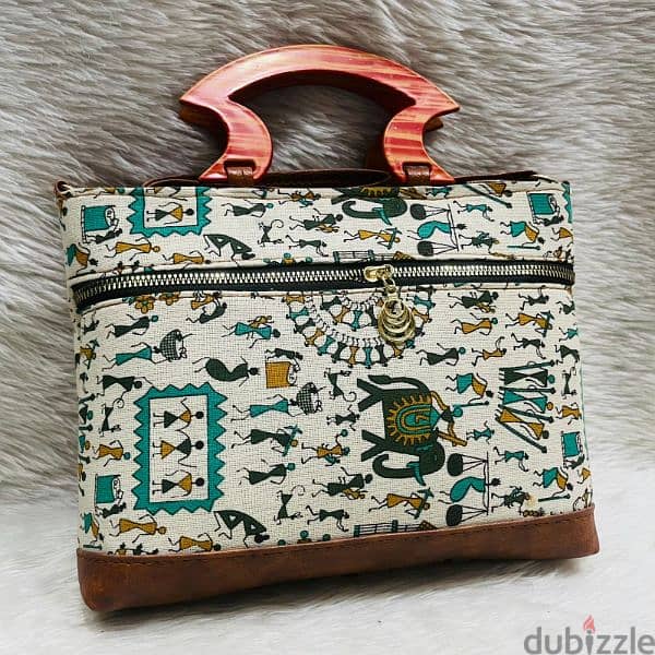 ladies hand bag ,fancy and durable. 3