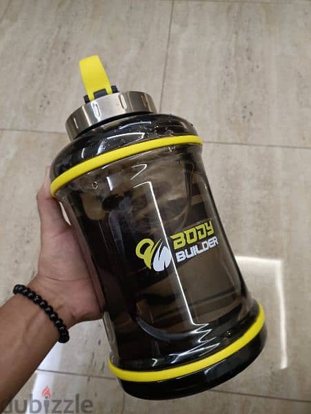3.2 litres hydration bottle order 2 pc for free delivery 1