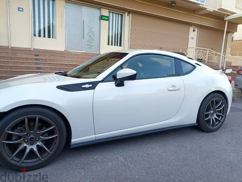 toyota gt86 used amazing condition 3