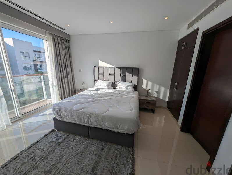 3BR Luxurious Apartment Furnished in The Wave near Kempinski 4