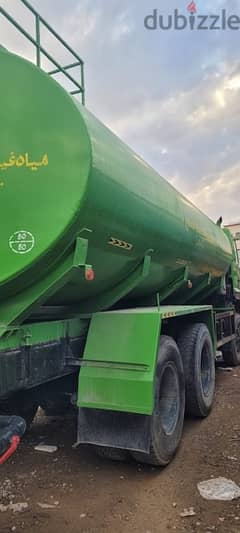 Water Tanker 5000 Gallon. Well Painted Excellent Condition 0