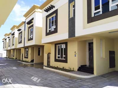 New villas in Seeb  Sur Al hadeed