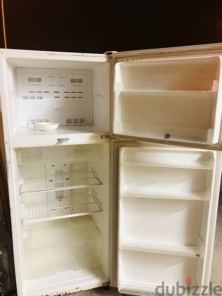 refrigerator Aftron medium size 1