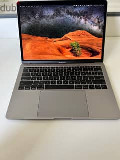 Apple MacBook Pro 2017 0