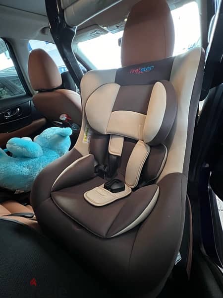 Baby Car seat First step-almost new 0