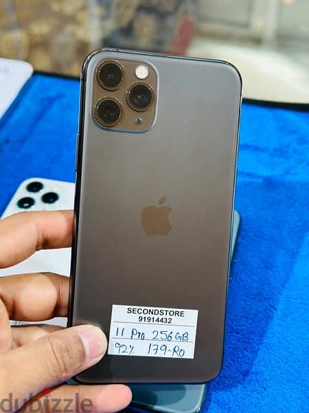 iPhone 11 pro 256GB - good performance and nice 0