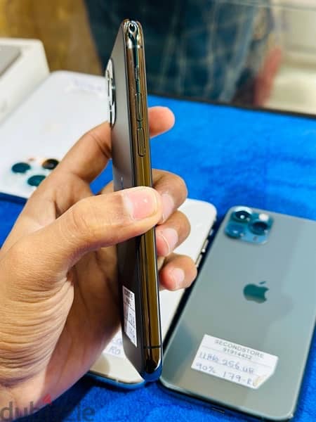 iPhone 11 pro 256GB - good performance and nice 2