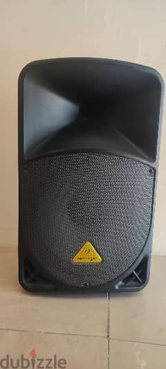 Behringer speaker 1000watts 0