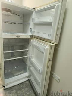 LG 520 litre refrigerator in nice working condition