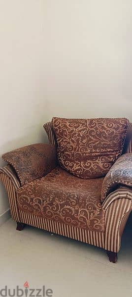5 Seater sofa. . . Very good condition 3