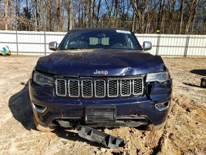 jeep Grand Cherokee 2018 4*4 luxury 4