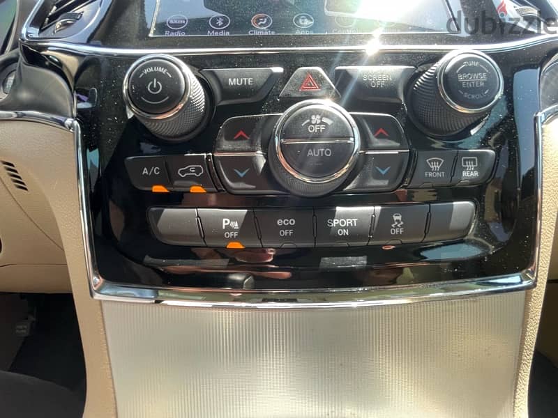 Jeep Grand Cherokee Limited 2019 V8  جيب جراند شيروكي ليميتد 14