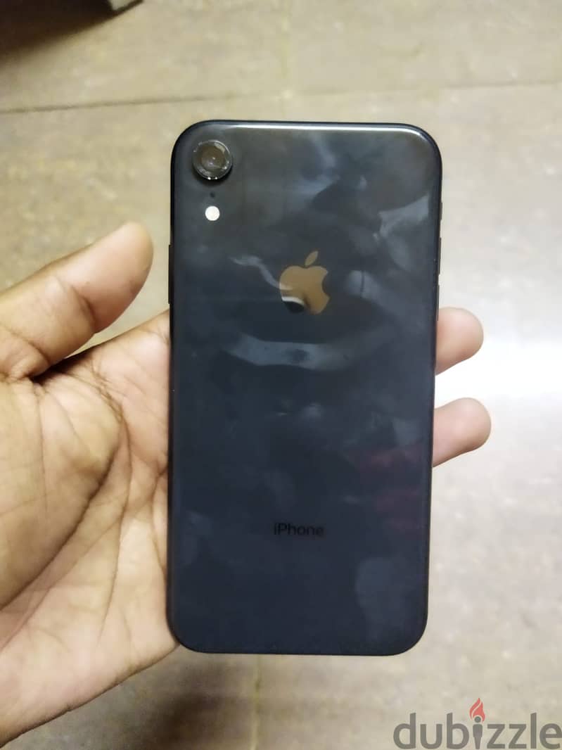 iPhone XR in new condition no scratches no defects just new 64gb 1