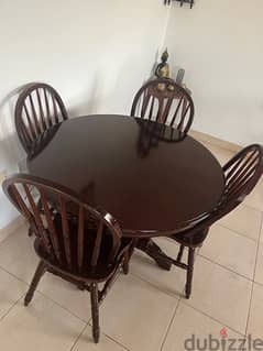 4 chair dining table with chair good condition