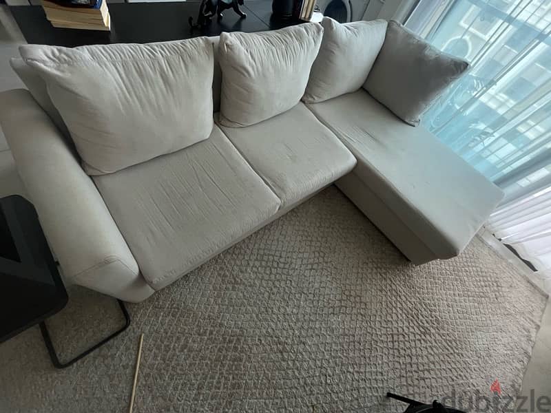 Sofa in baige color in good condition سوفا بيج 2