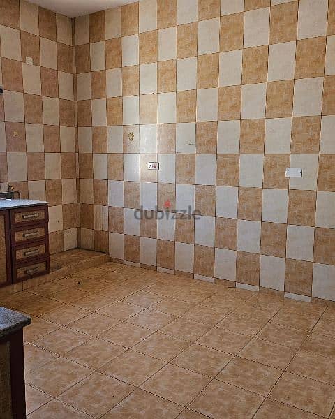 Rent 3bhk flat in Ghubra North Muscat behind Ship Mall 4